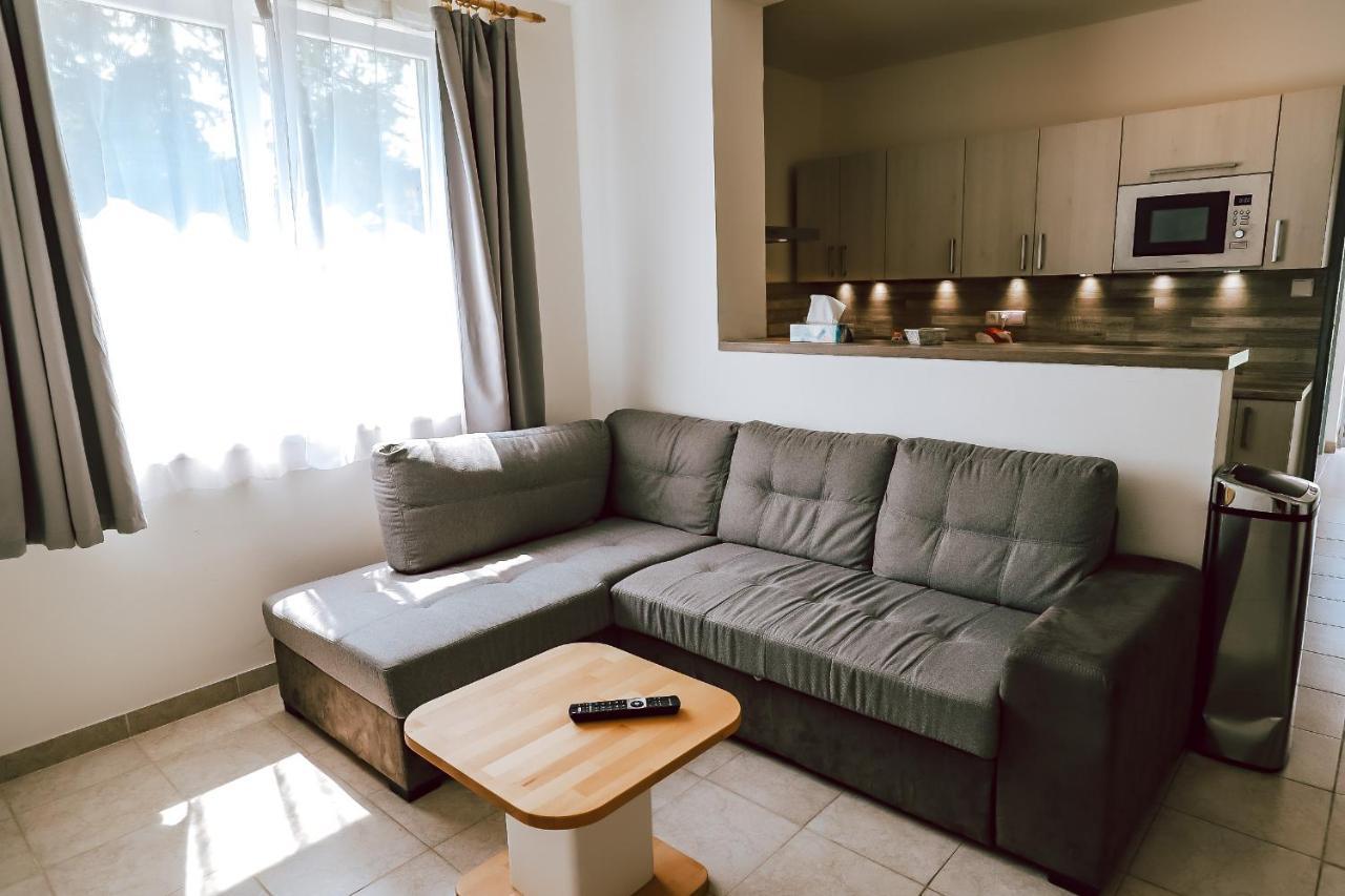 Chaty A Apartmany Hracholusky Kemp Kosatka Pnovany Εξωτερικό φωτογραφία